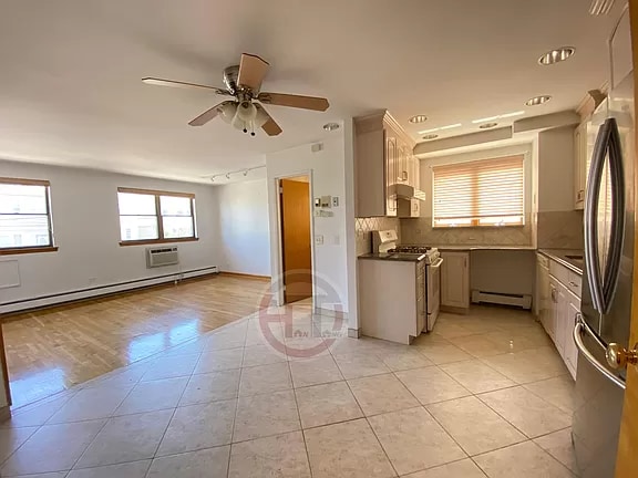 Building Photo - 1621 Edison Ave