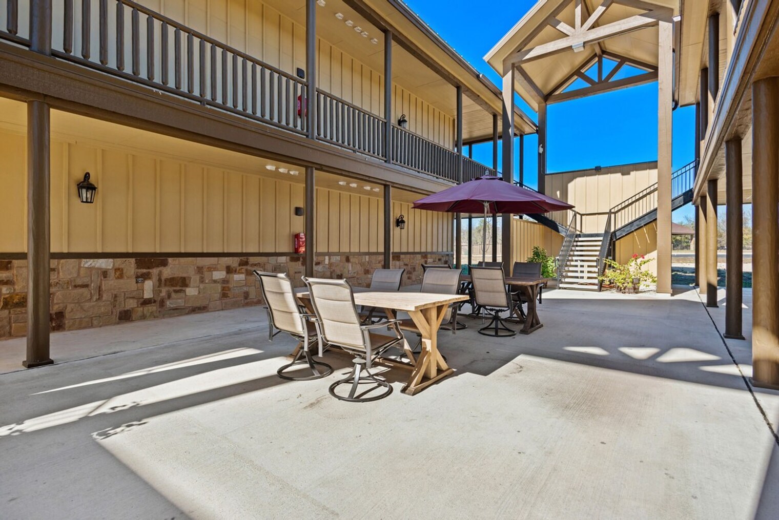 Building Photo - 1554 Gruene Rd