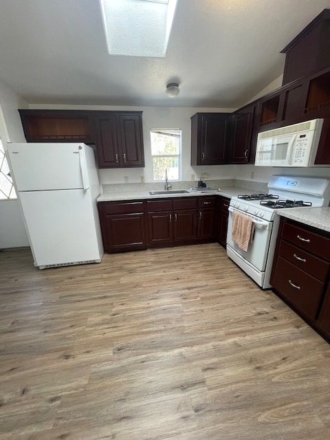 Building Photo - 23686 Lodge Dr