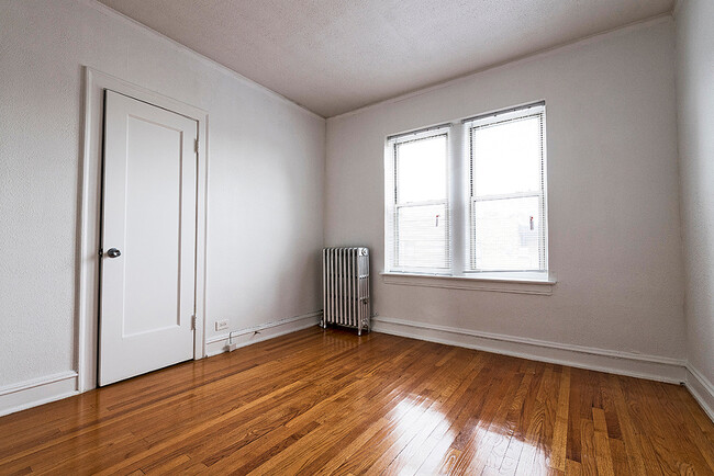 Bedroom - 222 E 109th St