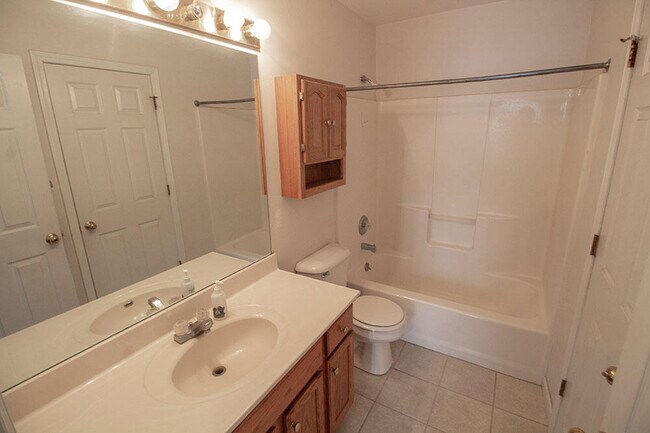 Building Photo - 1415 N Frideriki Dr