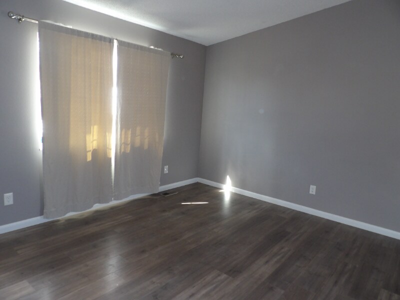 Building Photo - 7015 Woody Creek Dr