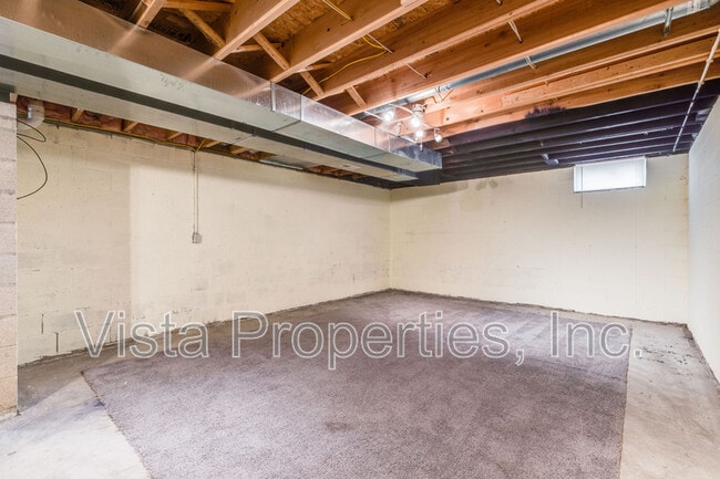 Building Photo - 7225 Bromfield Dr