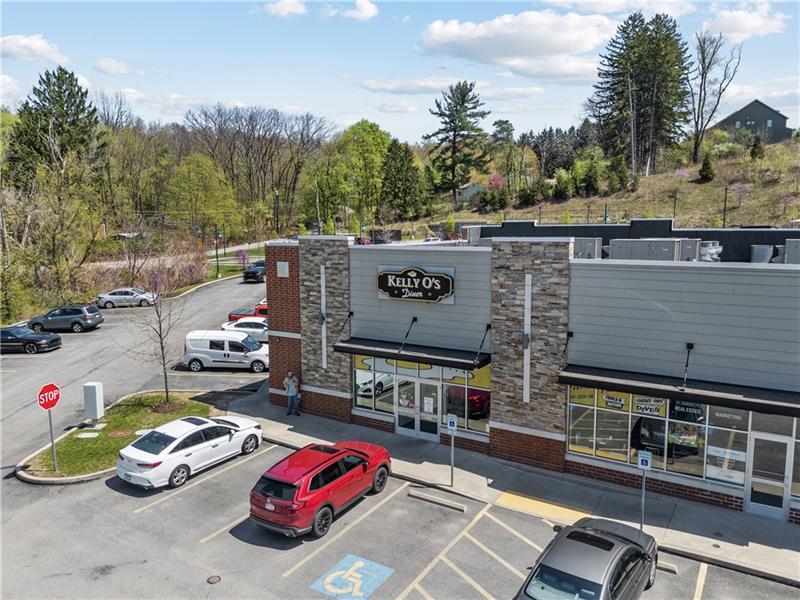 Building Photo - 410 Fairmont Dr