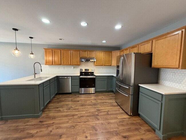 Building Photo - Spacious 4-Bedroom Home Near Lake Stevens in Desirable Noble Court