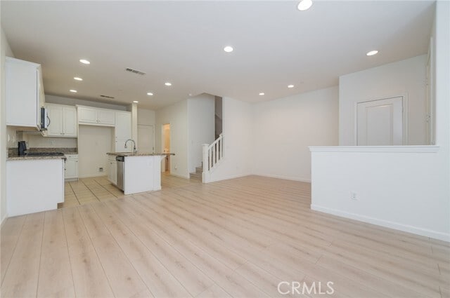 Building Photo - 3002 E Via Fiano