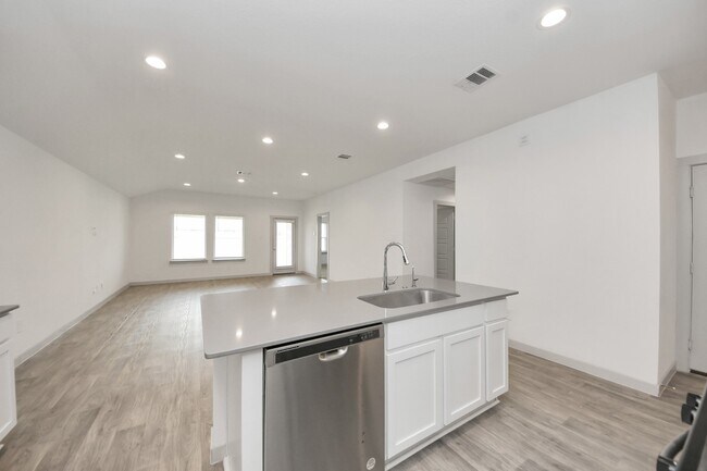 Building Photo - 7806 Cattleman Vly Dr