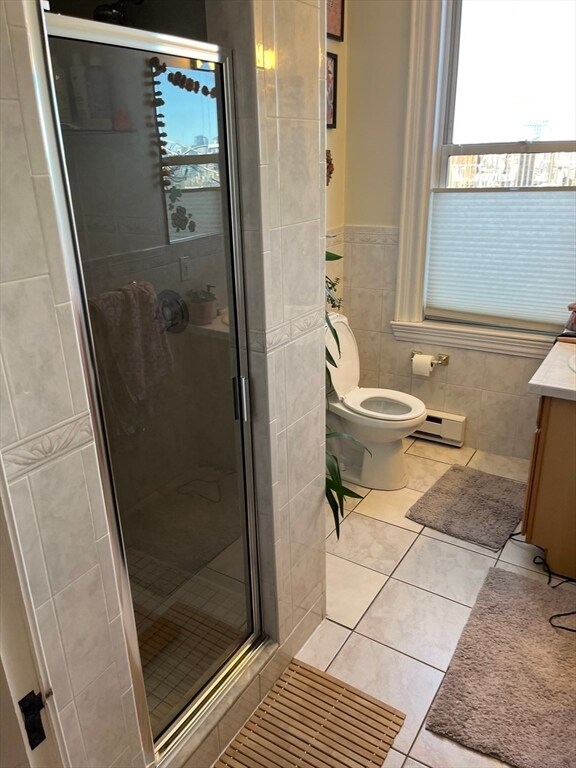 Building Photo - 554 E Broadway