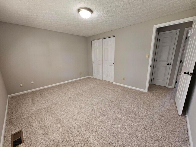 Building Photo - 5316 Predmore Pl