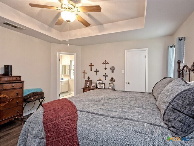 Building Photo - 4602 Waterbury Dr