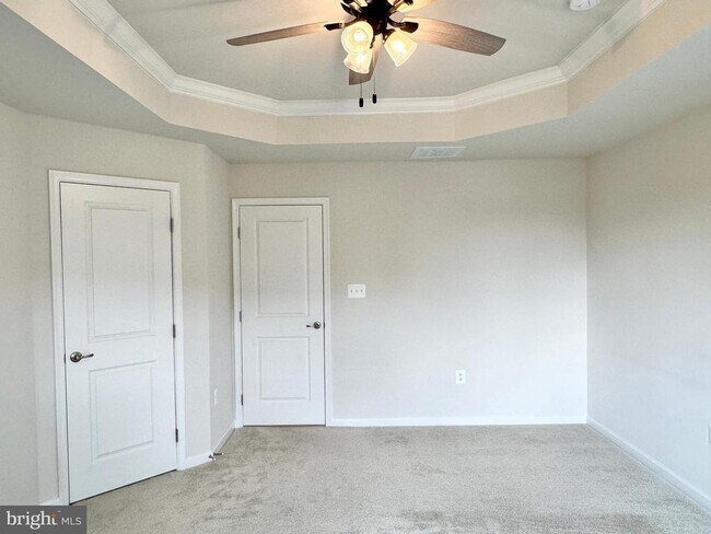 Building Photo - 1100 Spur Ln