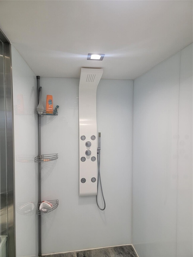 Building Photo - 1500 S Ocean Dr