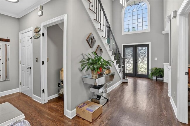 Building Photo - 2502 Regency Lake Dr