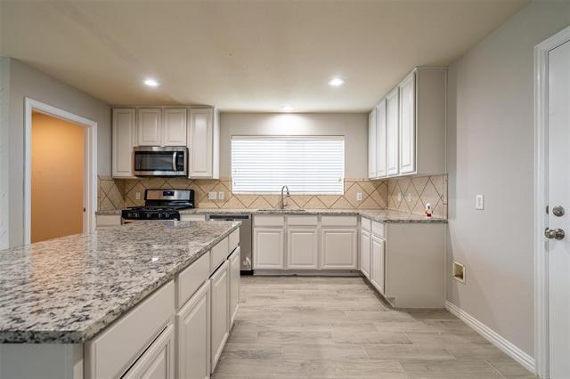 Building Photo - 1528 Canary Dr