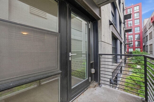 Building Photo - 1625 Eckington Pl NE