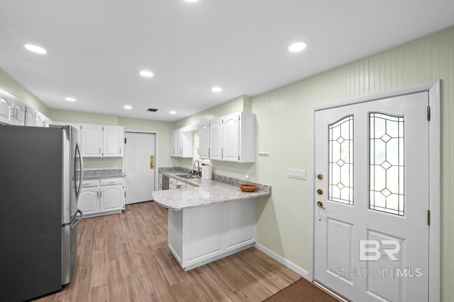 Building Photo - 35676 Boykin Blvd
