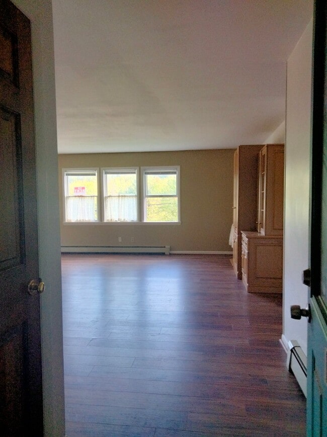 Building Photo - 60313 NY-30