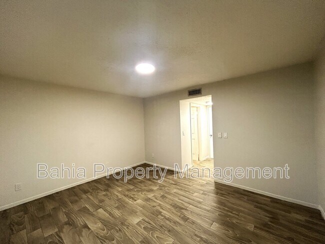Building Photo - 6308 Newtown Cir