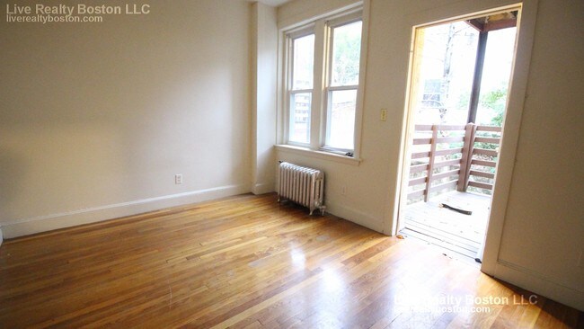 Primary Photo - 33 Lancaster Terrace