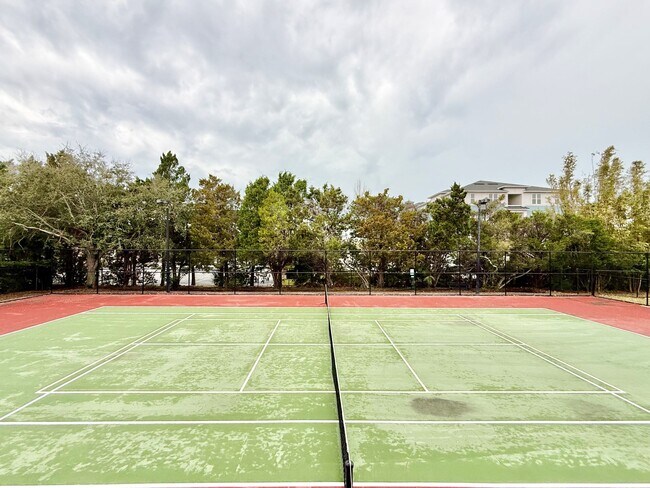 Building Photo - 2725 Via Cipriani