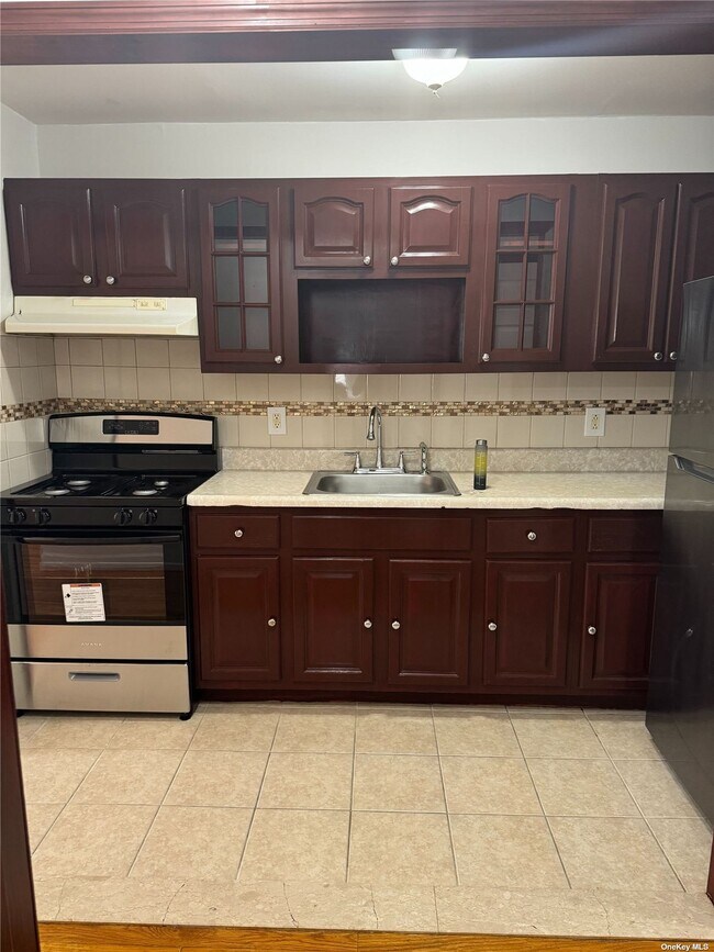 Primary Photo - 119-26 153rd St
