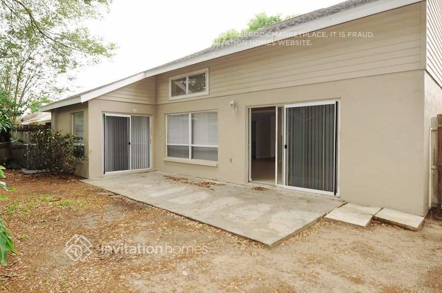 Building Photo - 317 Sand Ridge Dr