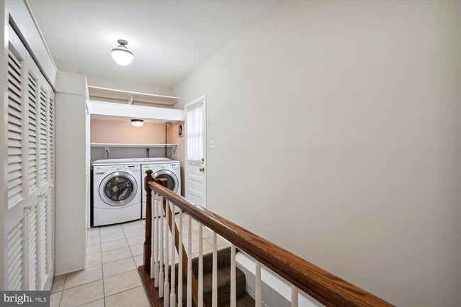 Building Photo - 7722 Desdemona Ct