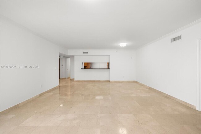 Building Photo - 9559 Collins Ave
