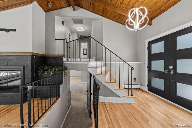 Building Photo - 5722 Raven Rd