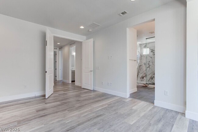 Building Photo - 12735 Coastline Shadow St