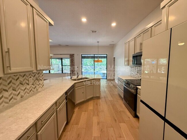 Building Photo - 13658 Kayak Ct
