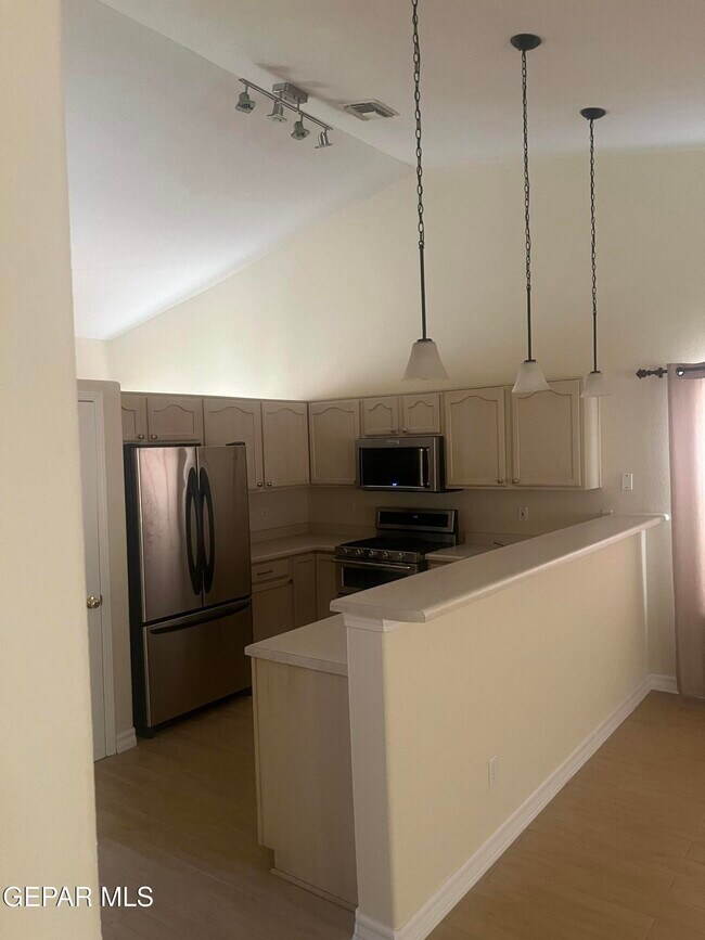 Building Photo - 7065 Tierra Roja St