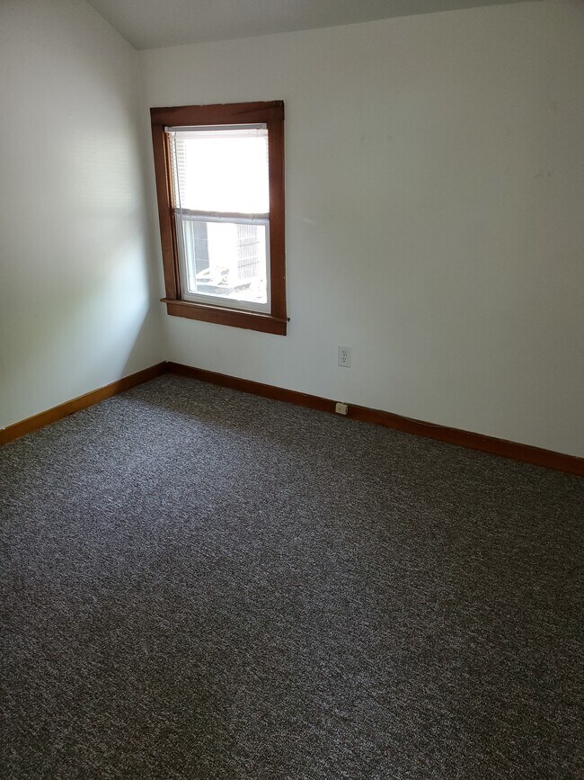 Building Photo - 1814 Summer St