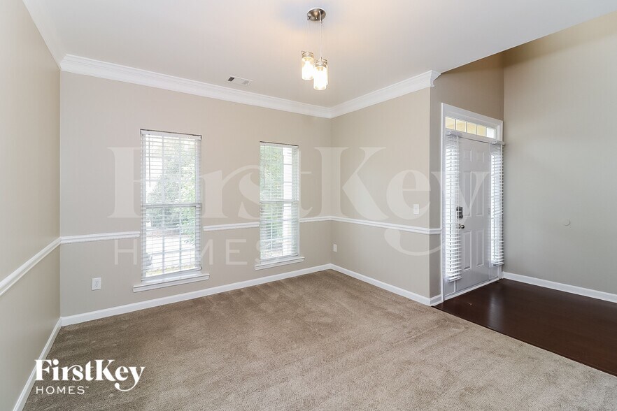 Building Photo - 1805 Lightwood Ln NW