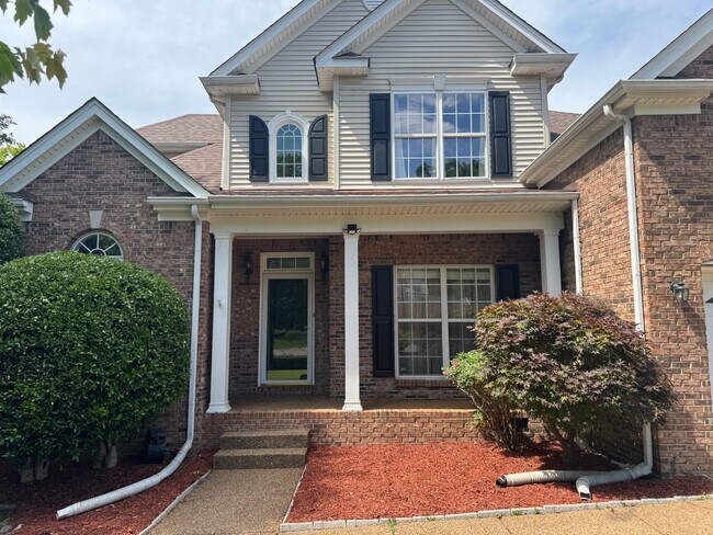 Building Photo - Brentwood 4BR Home