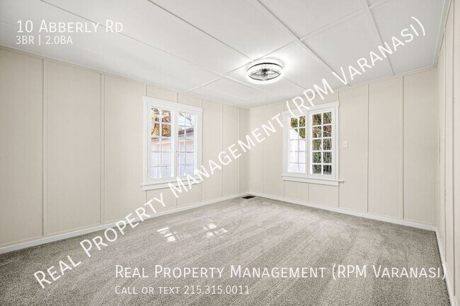 Building Photo - 10 Abberly Rd