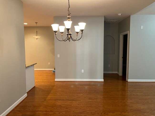 Building Photo - 1021 Thistle Briar Pl