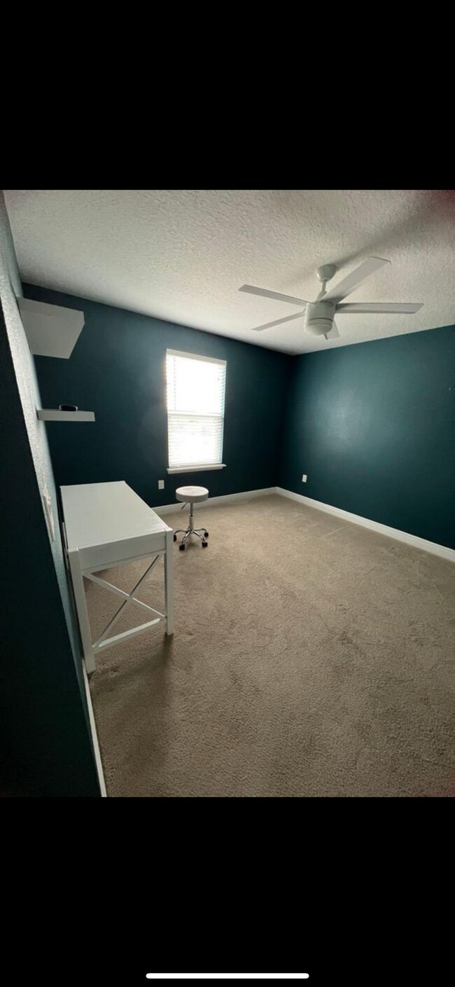Building Photo - 1638 Highbanks Cir