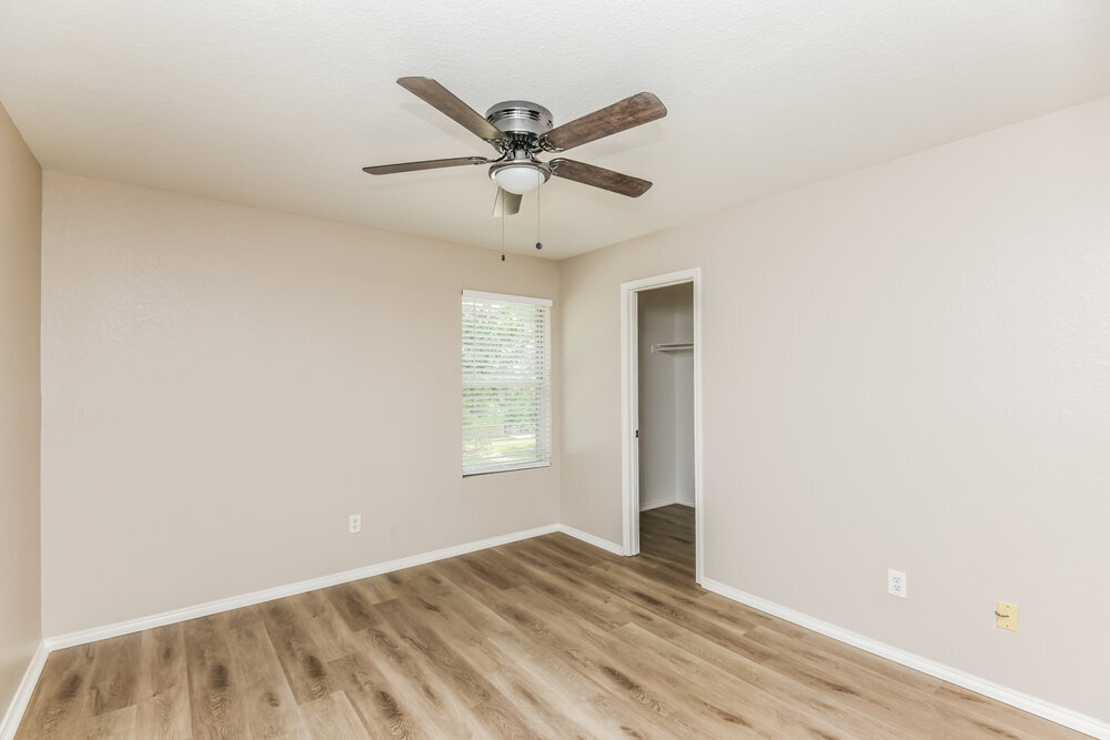 Building Photo - 4936 Water Ridge Ln