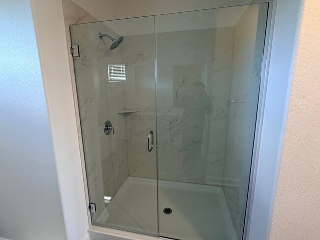 Building Photo - 513 Proton Pl