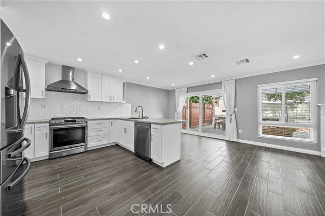 Building Photo - 2647 Cll Martos