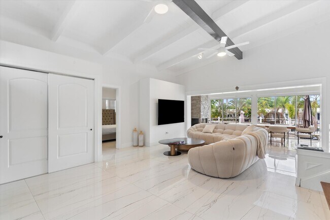 Building Photo - 2518 Key Largo Ln