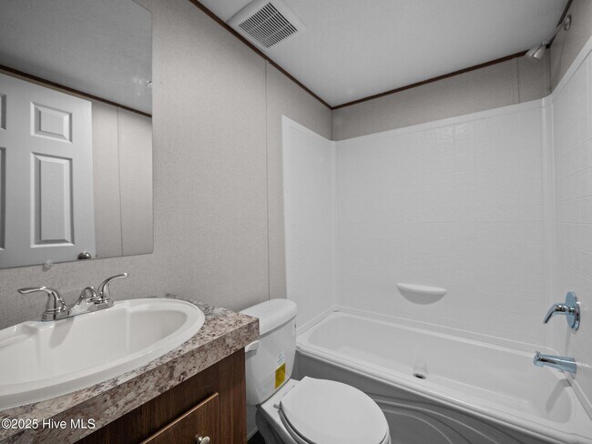 Building Photo - 113 Trott Ln