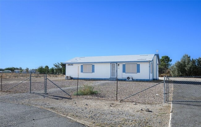 Building Photo - 4101 Paiute Blvd