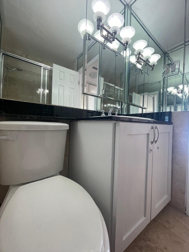 Building Photo - 2451 Brickell Ave