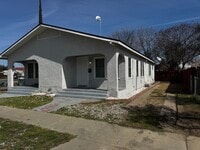 Building Photo - 450 N 6th St