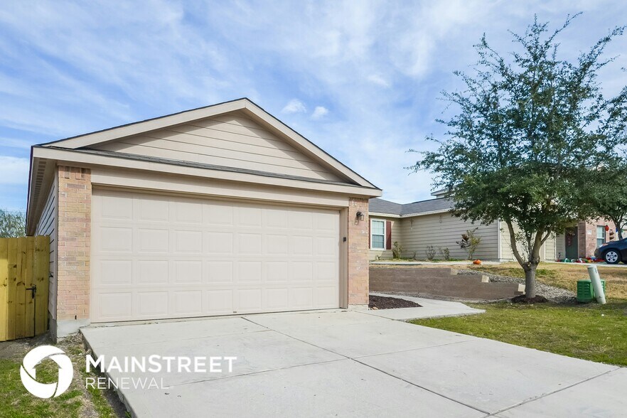 Building Photo - 11415 Coral Canyon