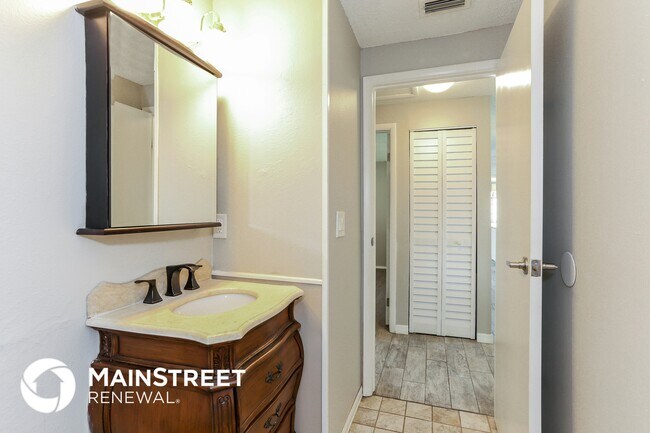 Building Photo - 4681 Swallowtail Dr