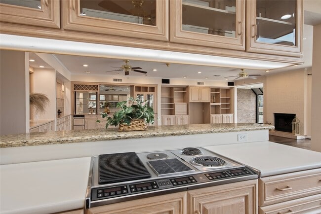 Building Photo - 2037 Enterprise Ave