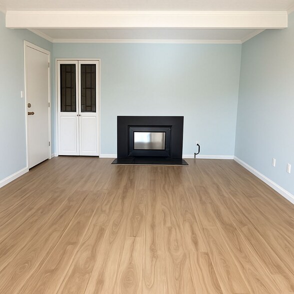 Building Photo - 1 Warren Lodge Ct